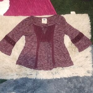 Women's Burgundy Top